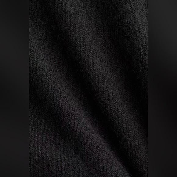 H&M Knit Sweaters - Picture 3 of 6